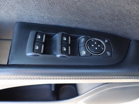 Used 2020 Lincoln Nautilus Reserve image 32