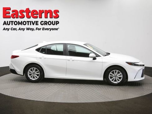 Used 2025 Toyota Camry LE image 44