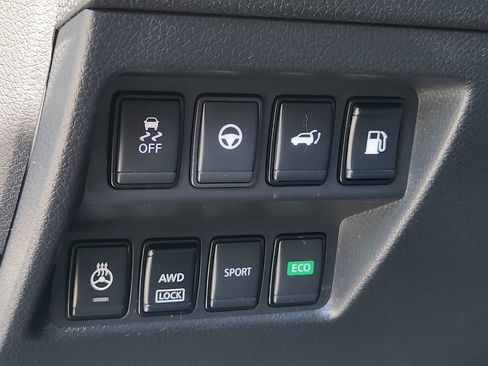 Used 2019 Nissan Rogue SL AWD/4WD image 27