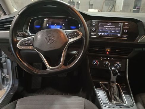 Used 2024 Volkswagen Jetta S image 2