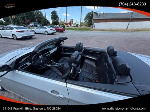 Used 2011 BMW 335i Convertible RWD image 13