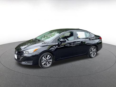 Used 2025 Nissan Versa SV FWD image 8