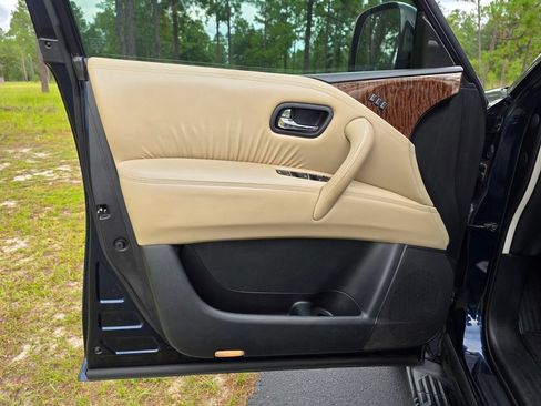 Used 2019 Nissan Armada SL w/ Premium Package RWD image 11