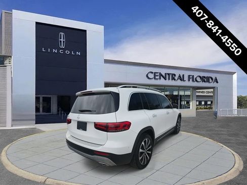 Used 2022 Mercedes-Benz GLB 250 image 2