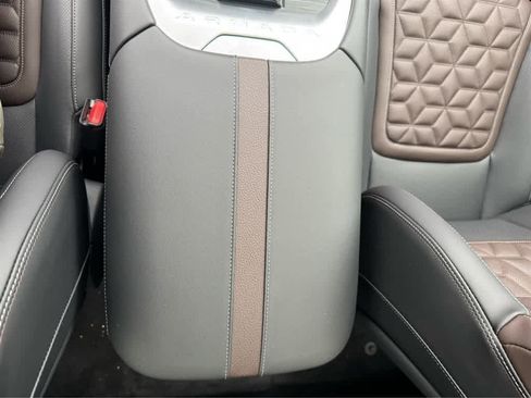 New 2026 Nissan Armada Platinum Reserve image 17