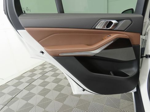 Used 2026 BMW X5 sDrive40i w/ Premium Package image 28