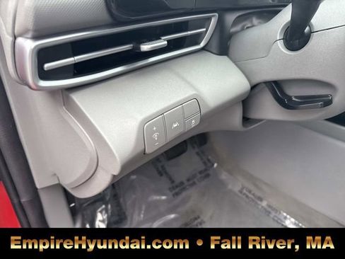 Used 2021 Hyundai Elantra SEL w/ Convenience + Premium Package image 19