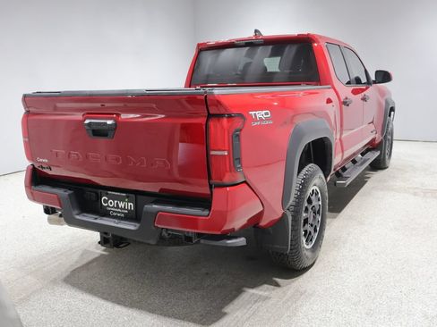 Used 2026 Toyota Tacoma TRD Off-Road AWD/4WD image 2
