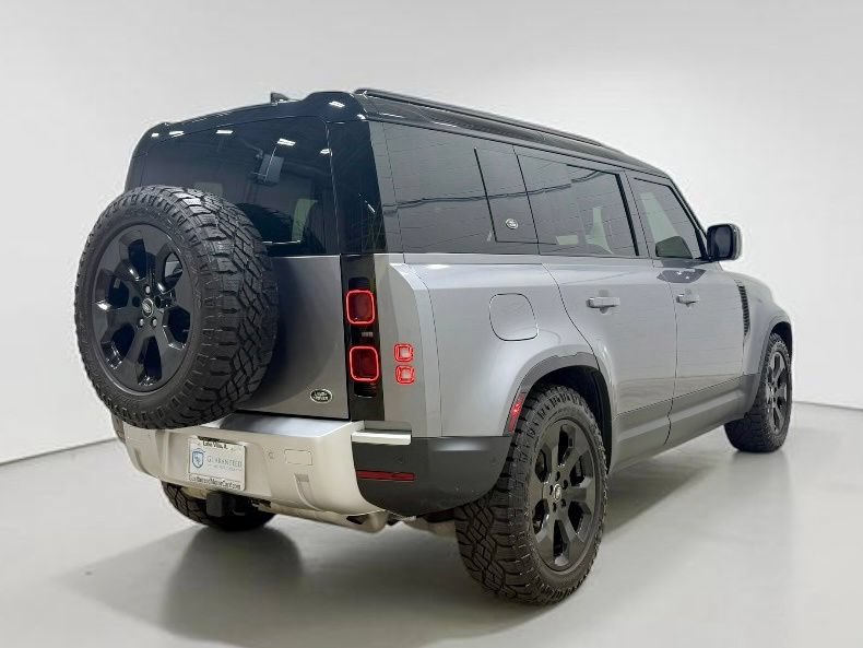 Used 2022 Land Rover Defender 110 S AWD/4WD image 20