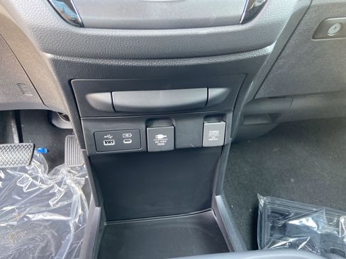 New 2026 Honda Odyssey Touring image 37