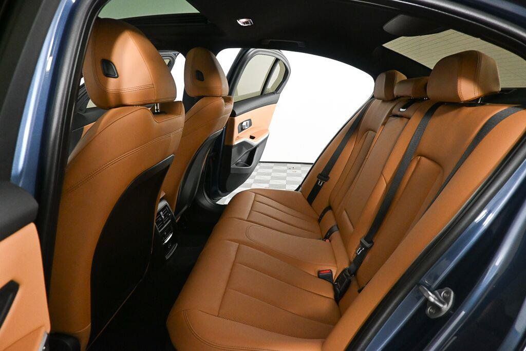 Used 2025 BMW 330i Sedan RWD image 27