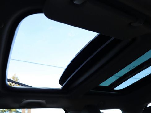 Used 2016 MINI Cooper 2-Door Hardtop image 26