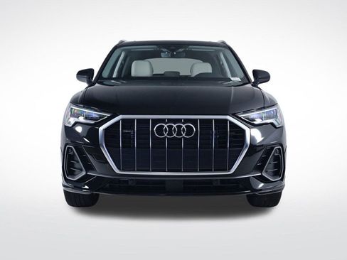 Certified 2025 Audi Q3 2.0T Premium w/ Convenience Package image 8