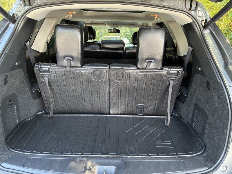 Used 2019 Nissan Pathfinder Platinum AWD/4WD image 21