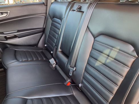 Used 2024 Ford Edge SEL w/ Convenience Package AWD/4WD image 7