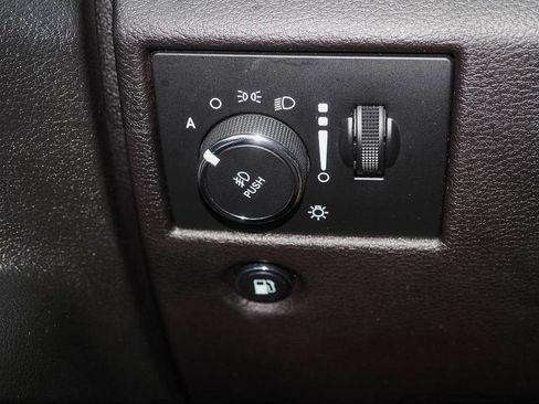 Used 2019 Jeep Grand Cherokee Altitude AWD/4WD image 26