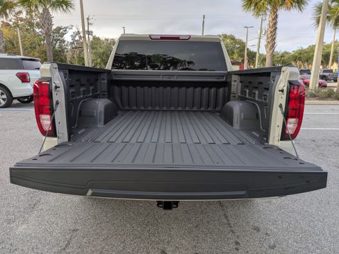 New 2026 GMC Sierra 1500 Pro w/ Graphite Edition image 17