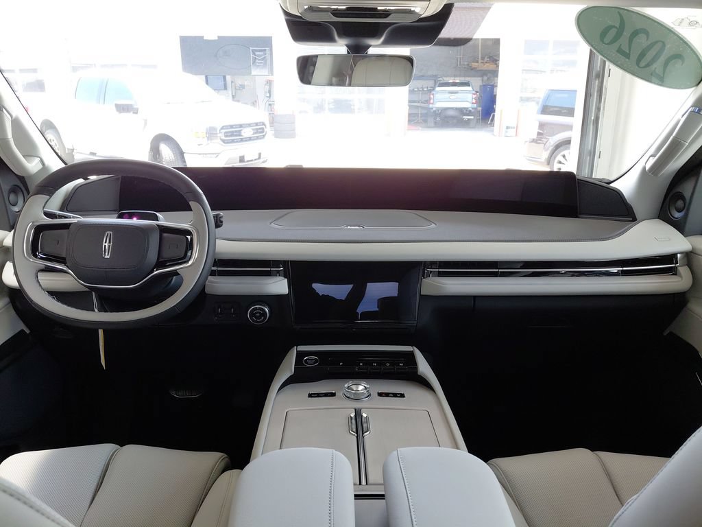 New 2026 Lincoln Navigator Premiere AWD/4WD image 46