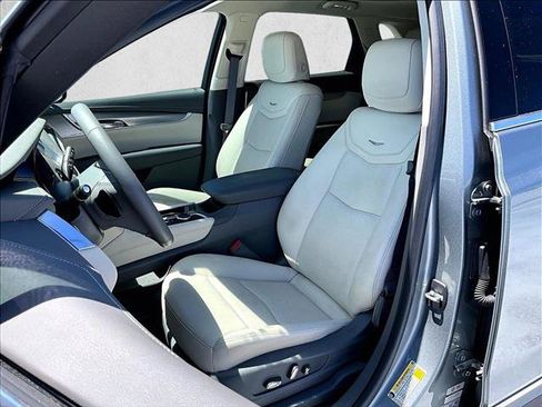 Used 2023 Cadillac XT5 Premium Luxury FWD image 27
