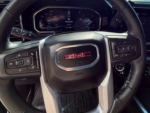 Certified 2025 GMC Sierra 2500 SLT w/ SLT Premium Package image 8