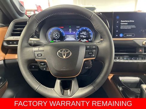Used 2025 Toyota Crown Signia image 34