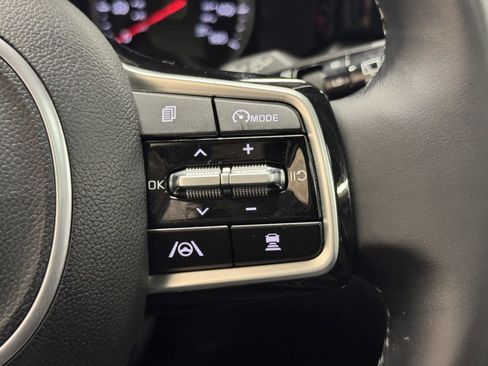 Used 2022 Kia Sorento SX image 22