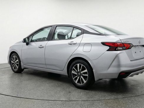 Used 2025 Nissan Versa SV FWD image 6
