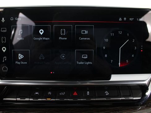 Used 2025 GMC Sierra 1500 SLE AWD/4WD image 4