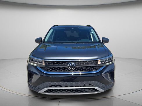Certified 2024 Volkswagen Taos S FWD image 9