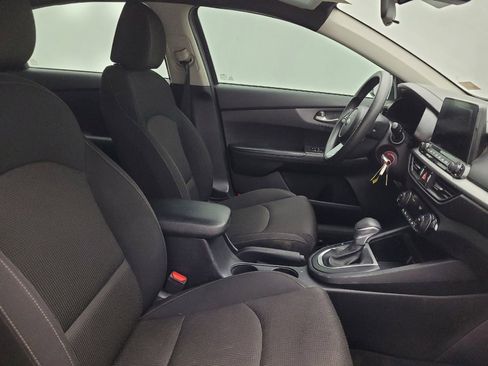 Used 2019 Kia Forte LXS FWD image 21