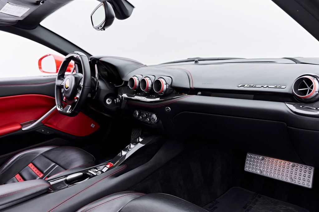 Used 2016 Ferrari F12 Berlinetta RWD image 60
