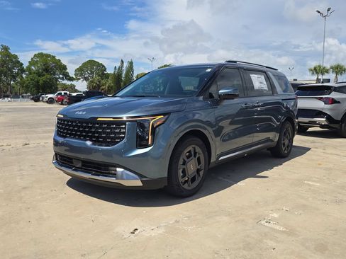 New 2026 Kia Carnival SX FWD image 4