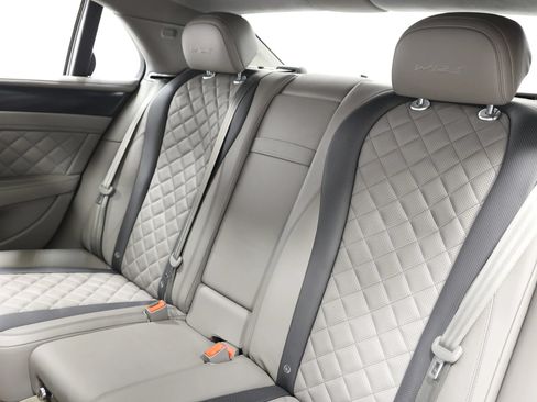 Used 2018 Bentley Flying Spur S W12 AWD/4WD image 3