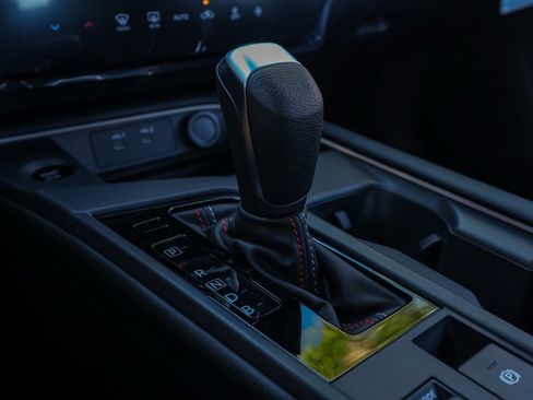 New 2026 Nissan Sentra SR image 30