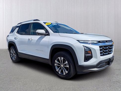 Used 2025 Chevrolet Equinox LT w/ Convenience Package II FWD image 1