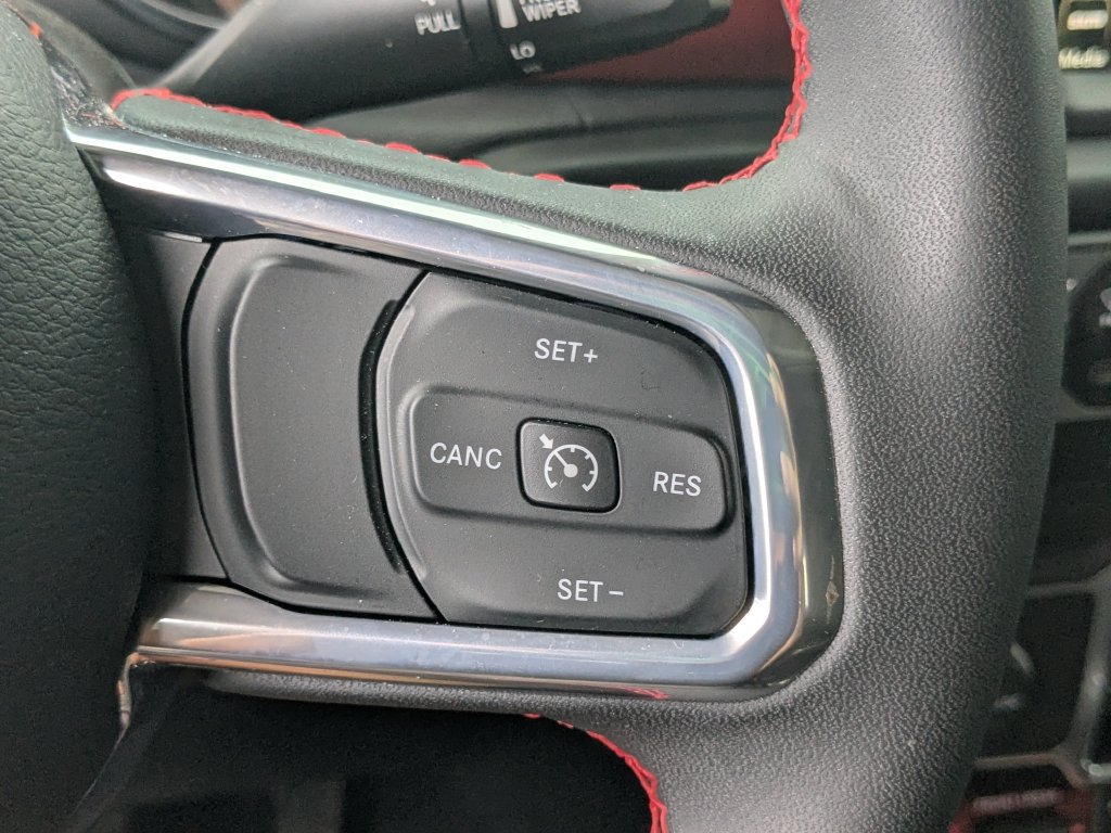 Used 2023 Jeep Gladiator Rubicon w/ LED Lighting Group AWD/4WD image 12