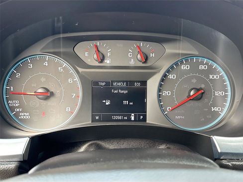 Used 2020 Chevrolet Traverse LS image 12