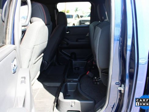 Used 2022 Nissan Frontier PRO-4X w/ Technology Package image 31