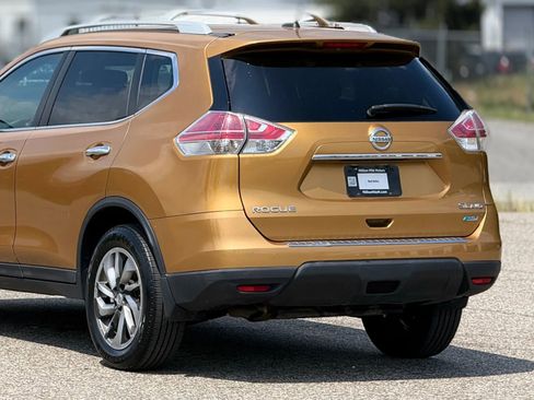 Used 2014 Nissan Rogue SL AWD/4WD image 16