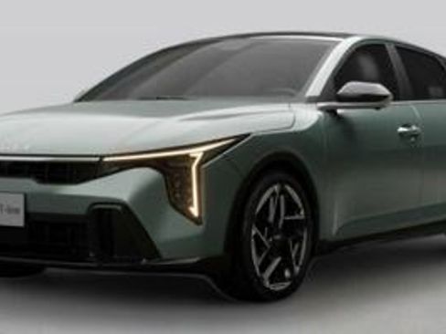New 2026 Kia K4 GT-Line FWD image 1