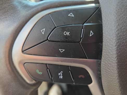 Used 2021 Jeep Grand Cherokee Overland AWD/4WD image 32
