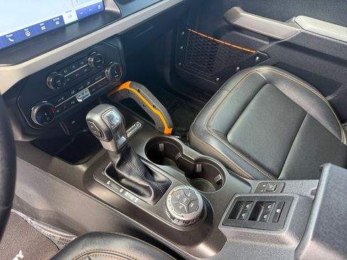 Used 2022 Ford Bronco Badlands AWD/4WD image 13