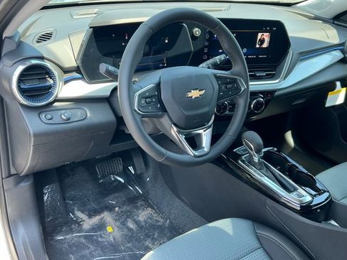 New 2026 Chevrolet Trax LT FWD image 13