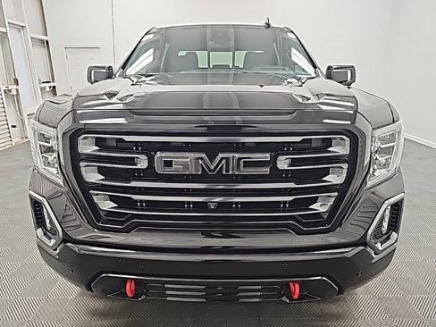 Used 2022 GMC Sierra 1500 AT4 w/ AT4 Premium Package image 3