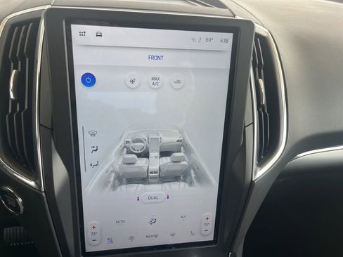 Used 2024 Ford Edge Titanium w/ Equipment Group 301A image 13