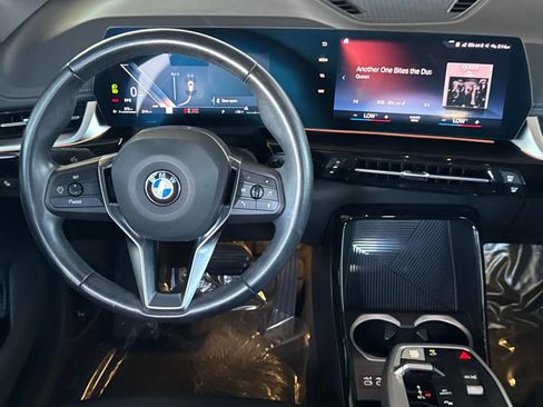 Used 2023 BMW X1 xDrive28i AWD/4WD image 15