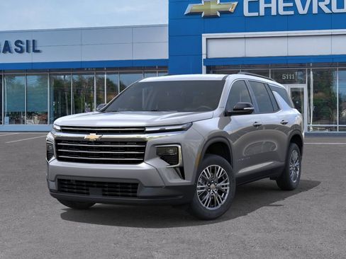 New 2027 Chevrolet Traverse LT AWD/4WD image 6