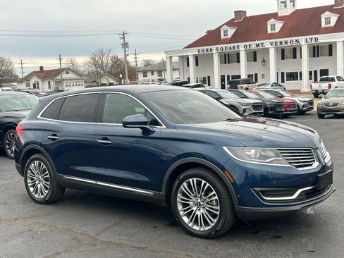 Used 2017 Lincoln MKX Reserve w/ Driver Assistance Package image 3