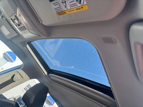 Used 2025 Toyota RAV4 XLE image 27