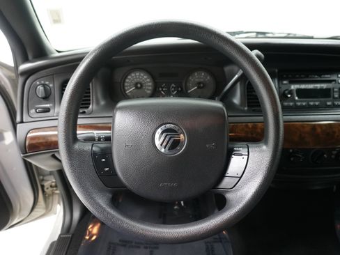 Used 2008 Mercury Grand Marquis GS image 15